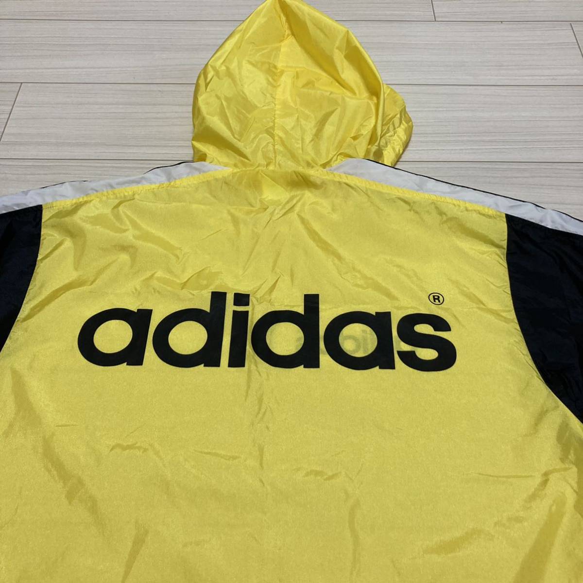 90s adidas アディダス デサント製 ビッグロゴ アノラック 90s adidas アディダス デサント製 ビッグロゴ アノラック