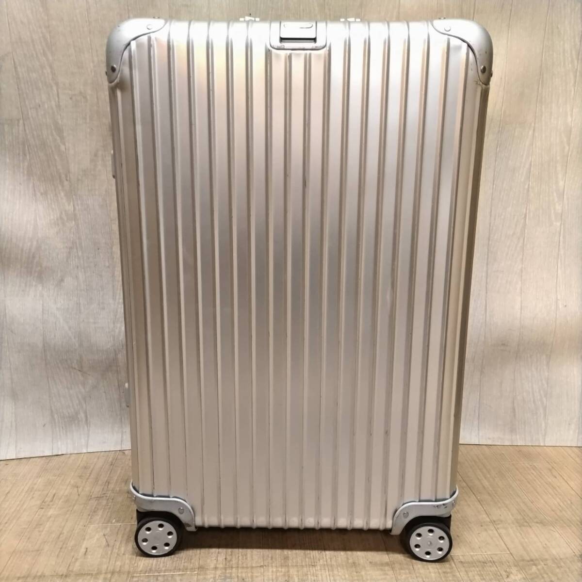 A601-U13-2278 ▲ RIMOWA リモワ スーツケース キャリーケース アルミ製 78L シルバーカラー 4輪 サイズ(約)75×48×26cm ⑥の画像2