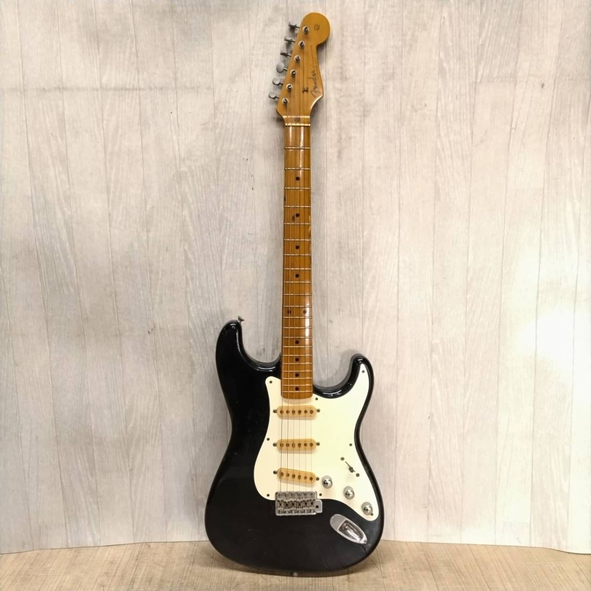 F610-SK12-562 Fender Japan フェンダー ストラトキャスター エレキギター ブラック No.L008912 音出し確認済み ⑥_画像2