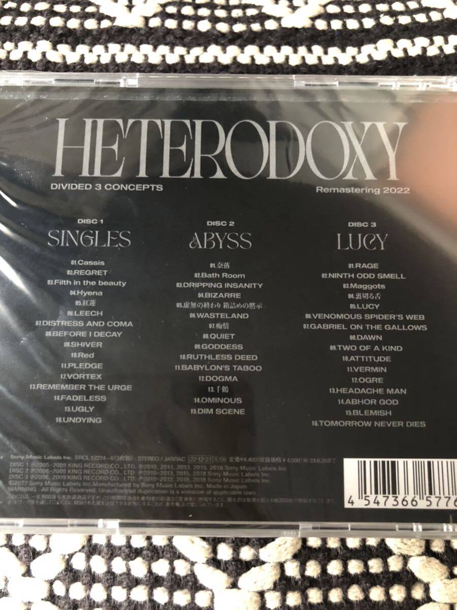 新品同様 ガゼット the GazettE 20TH ANNIVERSARY BEST ALBUM HETERODOXY-DIVIDED 3 CONCEPTS- 通常盤 ベスト 3枚組 ルキ 麗 れいた V系_画像3