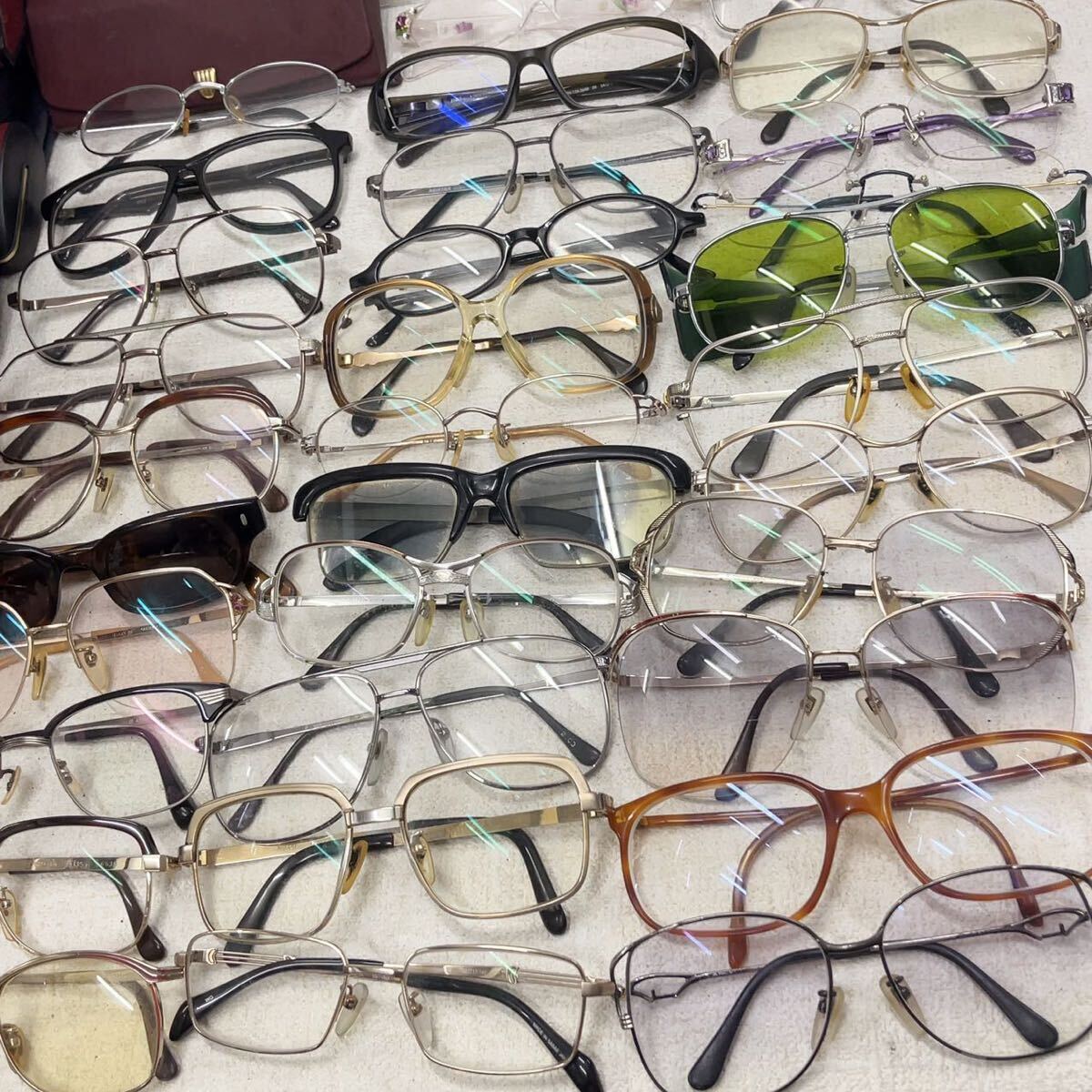 1円 メガネ サングラス 眼鏡 32点まとめ 大量セット おまとめセット ブランド品含む メンズ/レディース ヴィンテージ レトロ レンズおまけ_画像4
