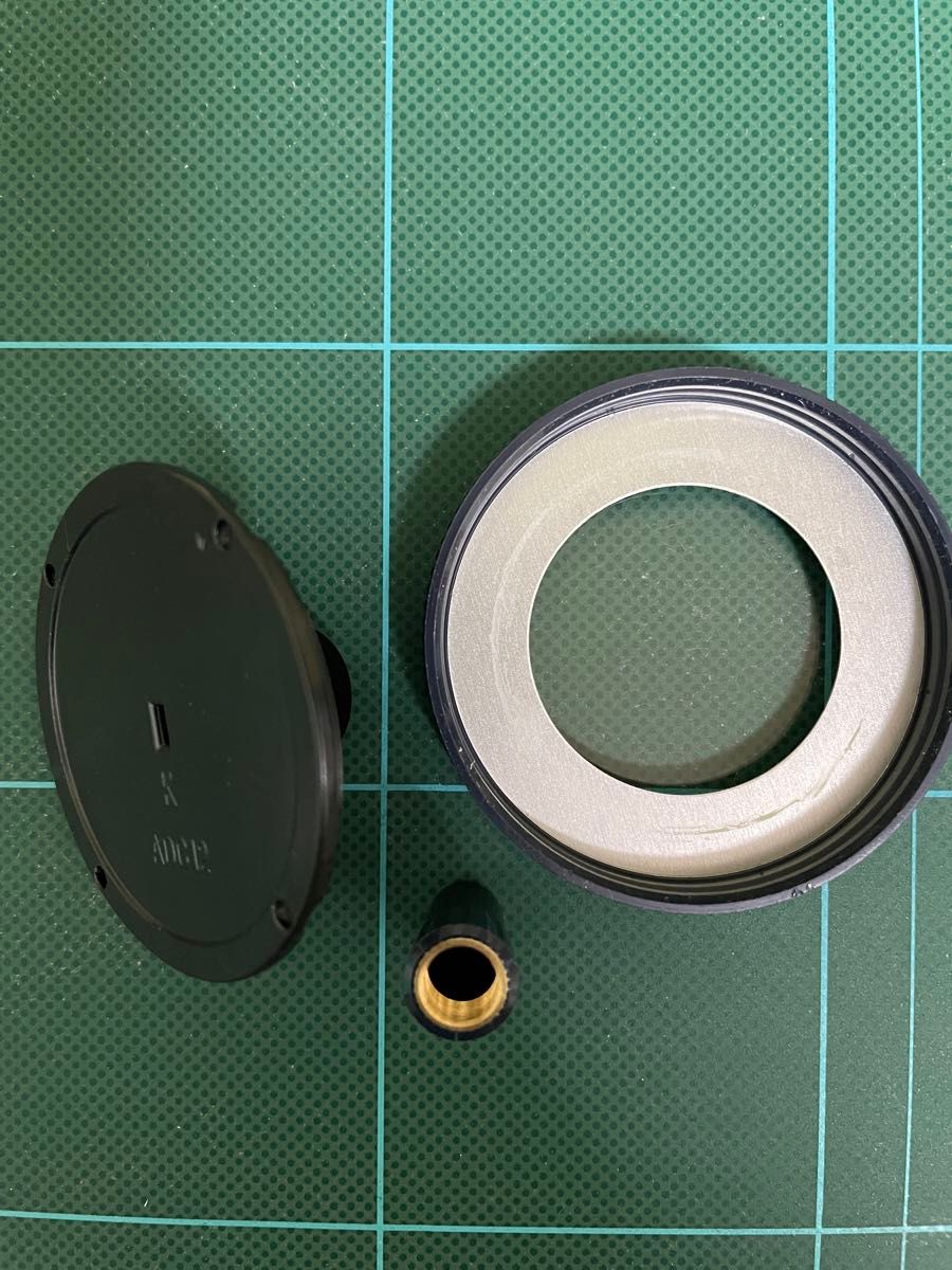 ミツトヨ 2046標準型ダイヤルゲージ用キャップ ・裏蓋・目盛付きオオイ板のセットです。オオイ板が割れた時の交換用です。本体無し。