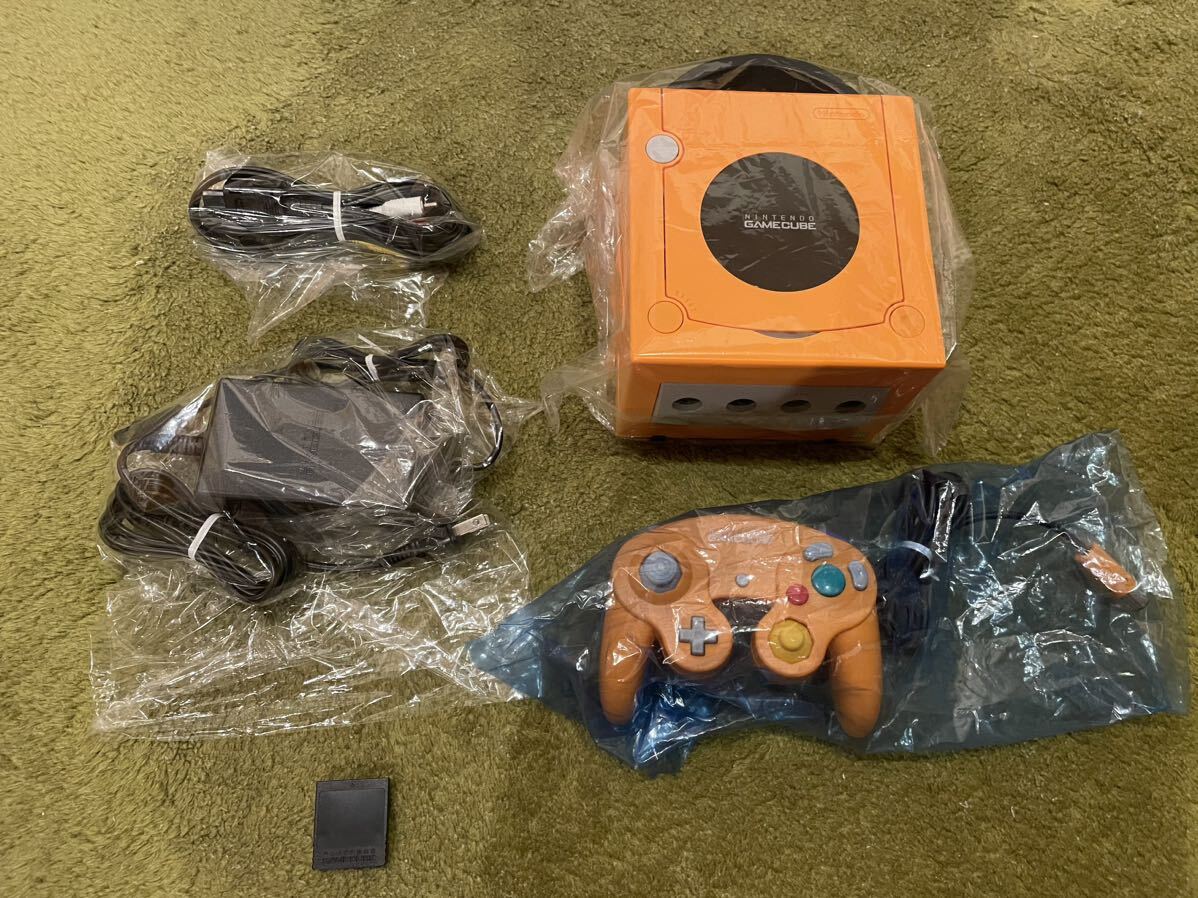 任天堂 Nintendo GAMECUBE DOL-001 ニンテンドーゲームキューブ オレンジ 本体セットの画像3
