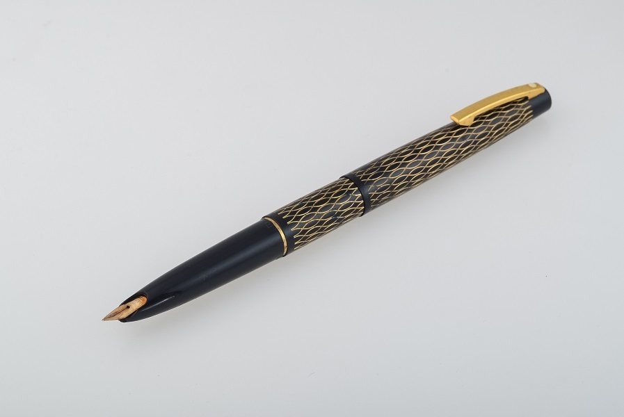 Sheaffer(シェーファー) 万年筆 ペン先:14K 品番B6-703s_キャップを開いた状態