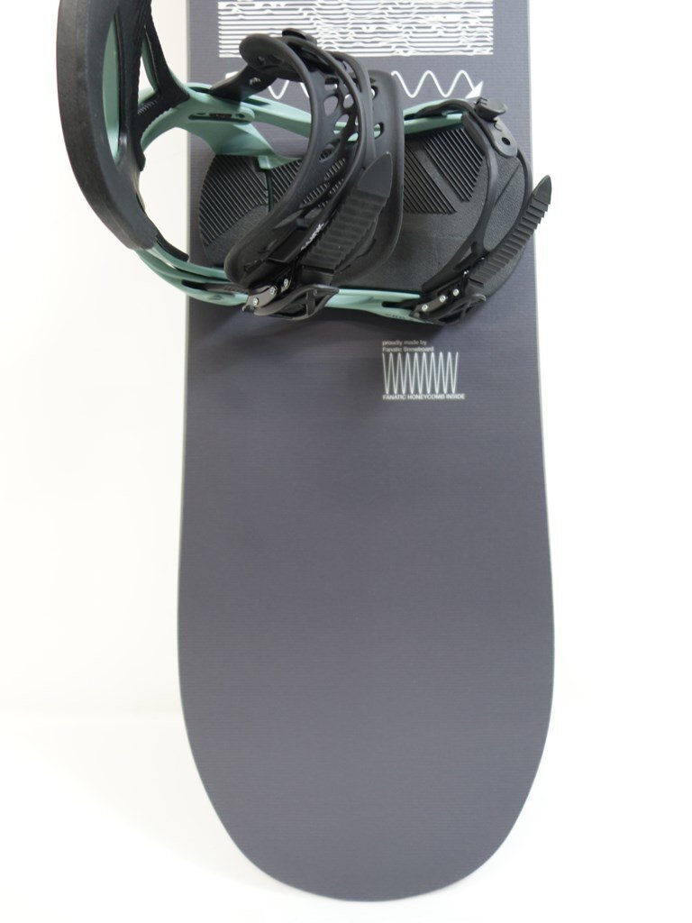 Bibian 比比昂- 未使用22/23 FNTC TNT-C(CAMBER) 157cm LINK Bibian 比比昂- 未使用22/23 FNTC TNT-C(CAMBER) 157cm LINK