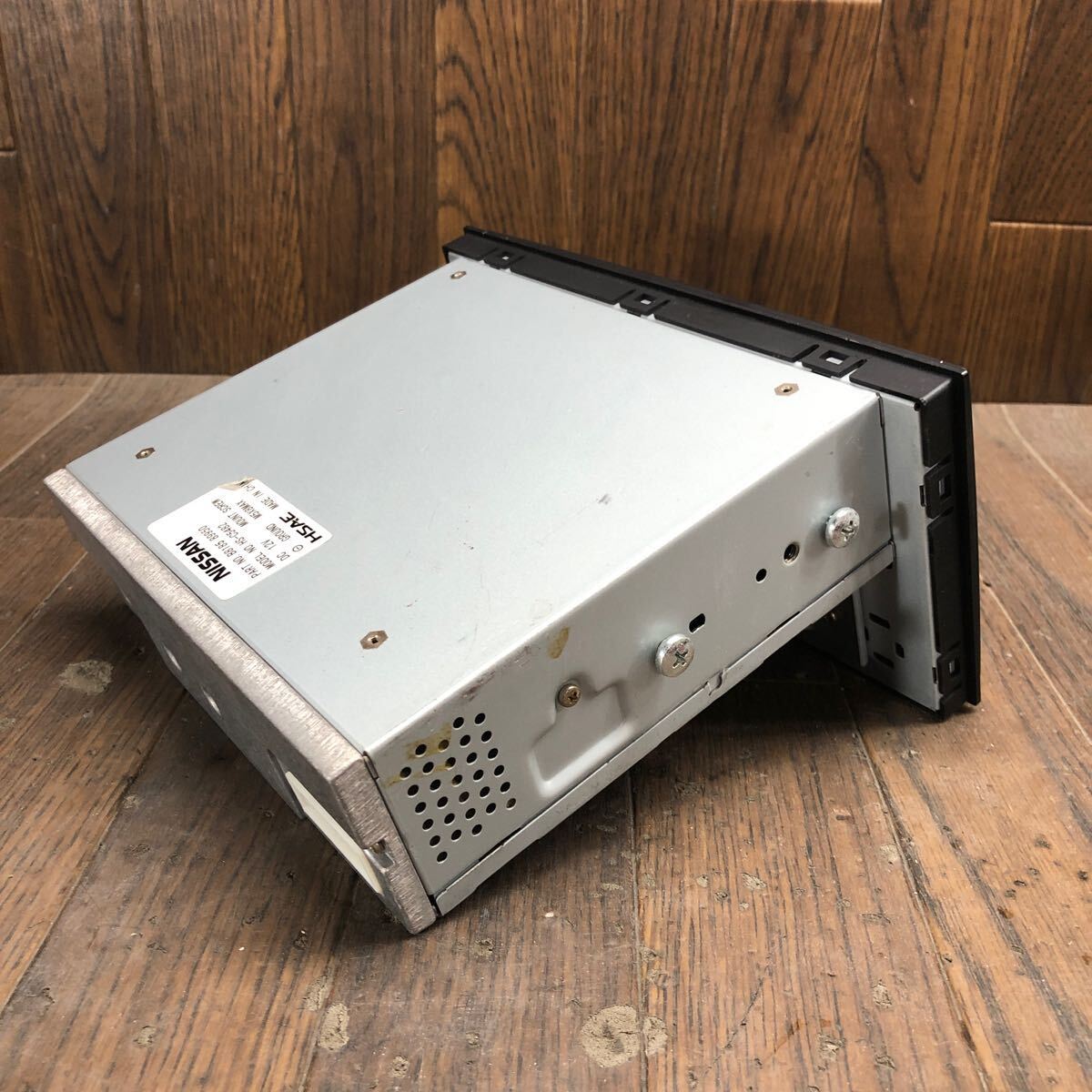 AV4-180 激安 カーステレオ CDプレーヤー NISSAN HSAE B8185 89950 HS-C5482 CD FM/AM 本体のみ 簡易動作確認済み 中古現状品_画像5