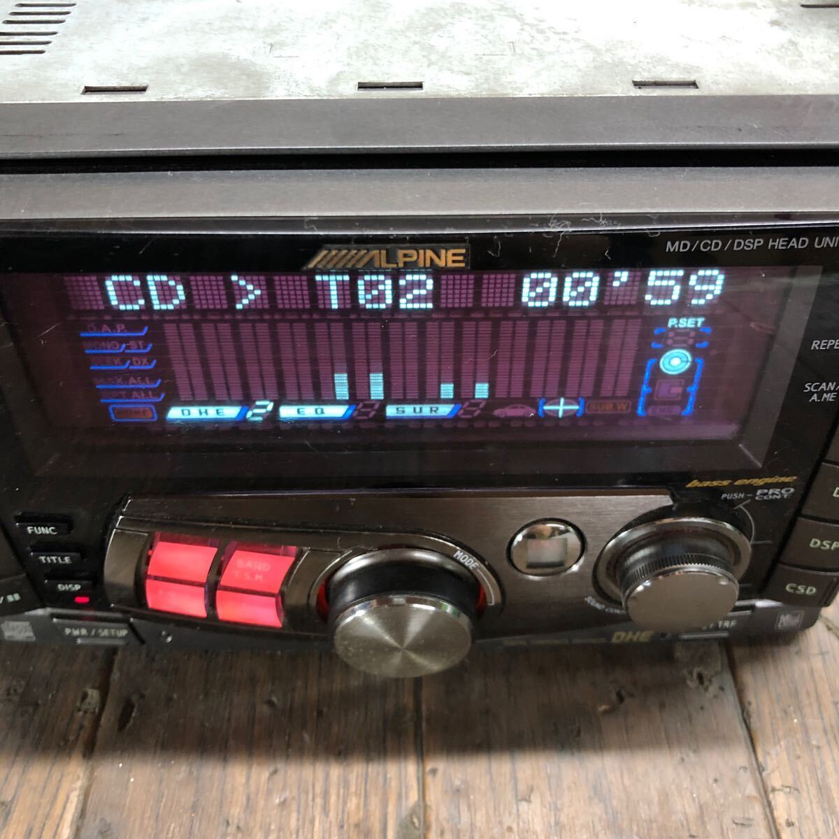 AV4-350 激安 カーステレオ ALPINE MDA-W933J R10312425 CD MD FM/AM プレーヤー レシーバー 本体のみ 簡易動作確認済み 中古現状品の画像3