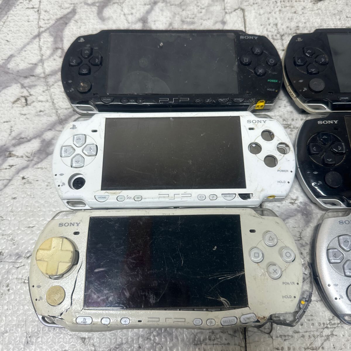 MYG-1563 激安 ゲー厶機 PSP 本体 SONY PSP-3000 PSP-2000 PSP-1000 動作未確認 6点 まとめ売り ジャンク 同梱不可_画像2