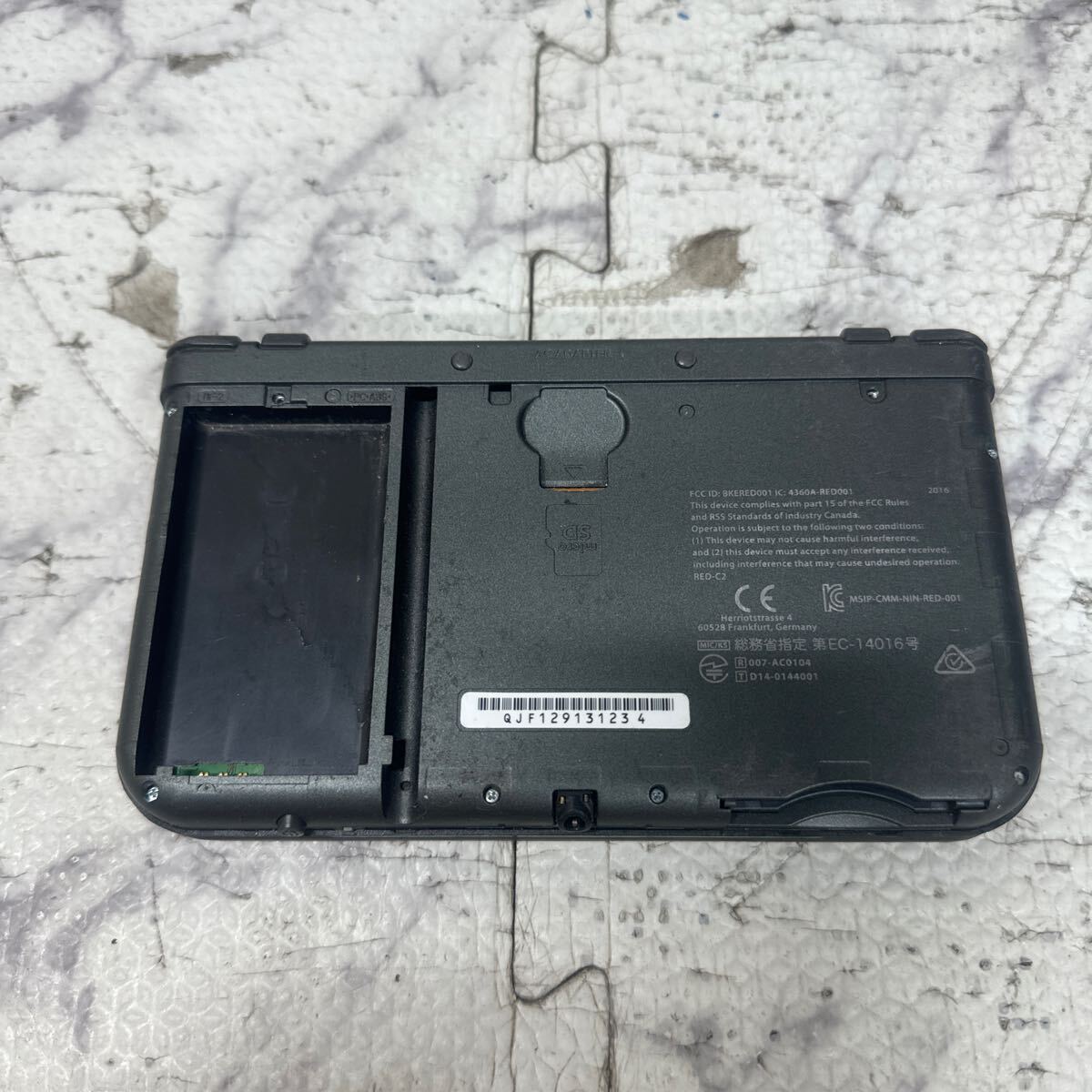 MYG-1576 激安 ゲー厶機 本体 New Nintendo 3DS LL 動作未確認 ジャンク 同梱不可_画像4