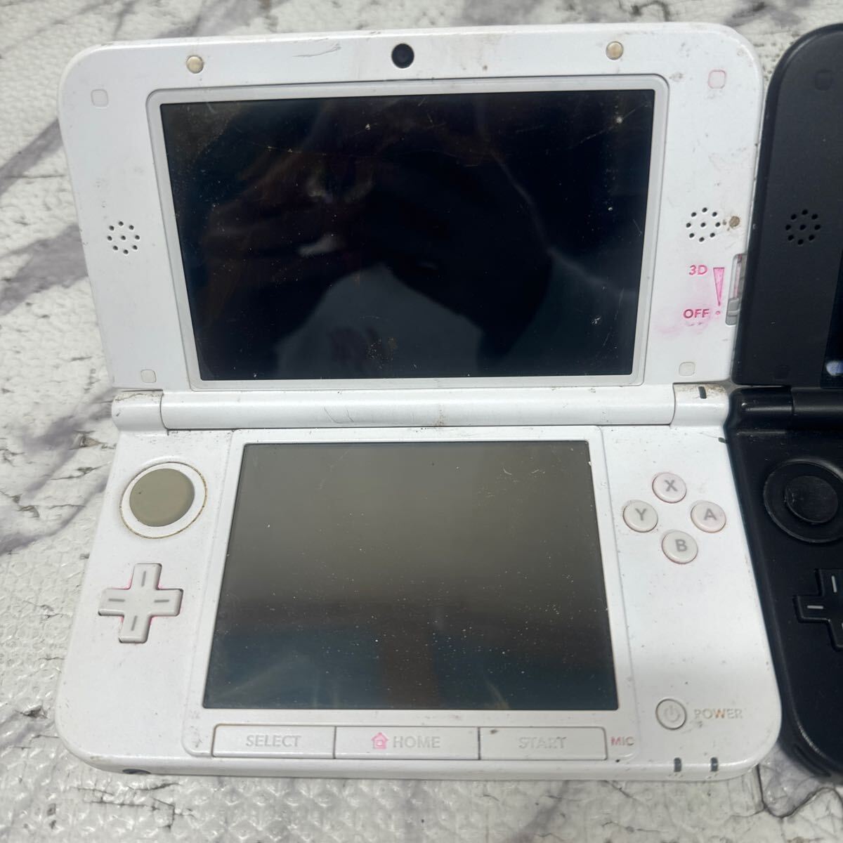 MYG-1589 激安 ゲー厶機 本体 Nintendo 3DS LL 動作未確認 2点 まとめ売り ジャンク 同梱不可_画像2