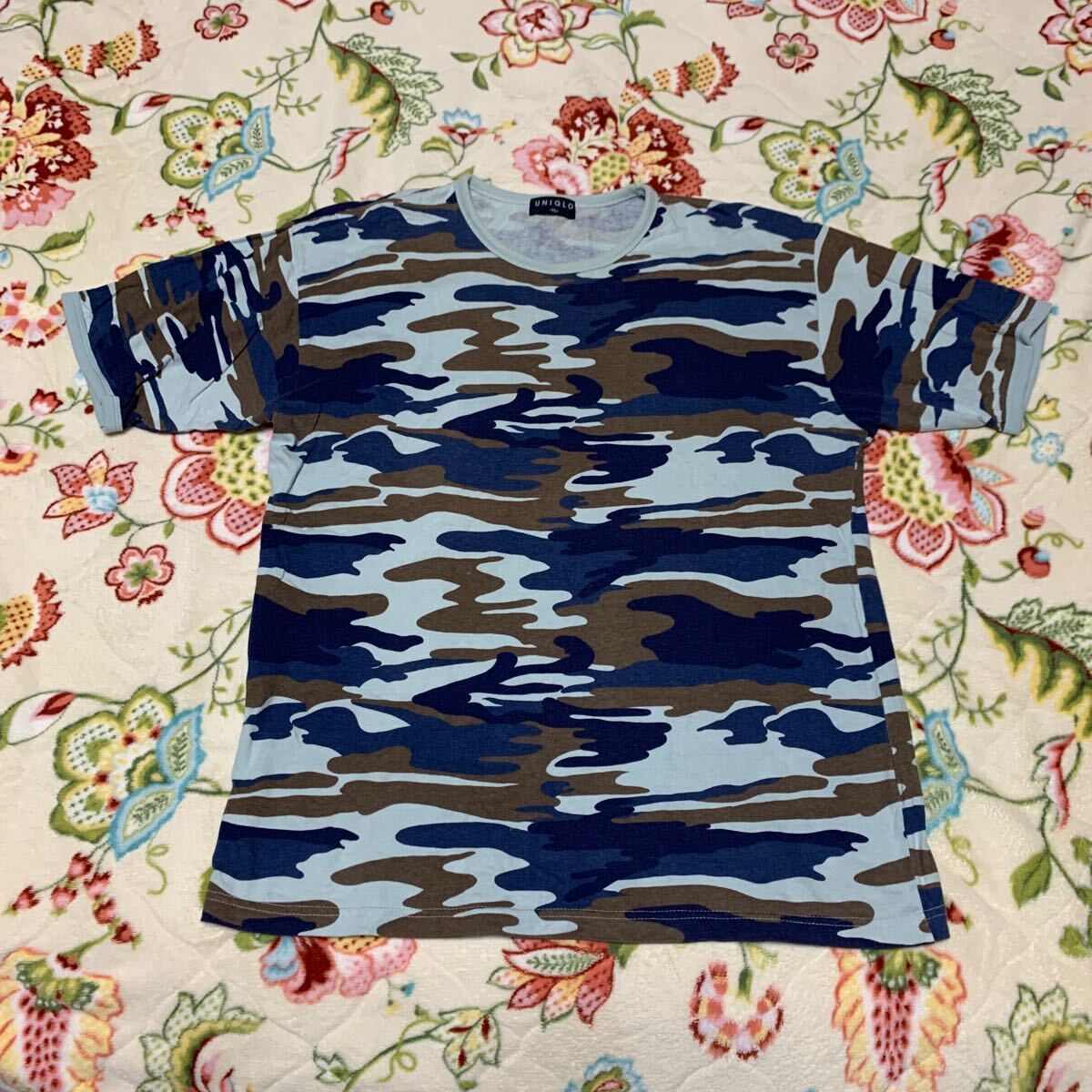 UNIQLO☆ユニクロ 迷彩柄半袖Tシャツ XL USED 青カモフラ 旧ロゴ_画像1