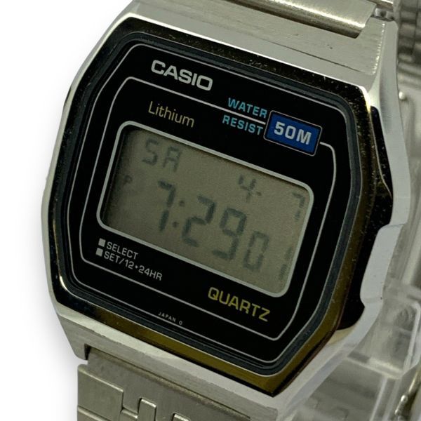 ■ほぼ未使用品・極美品・稼働品・希少 CASIO カシオ B213W 400 デジタル 純正SSベルト ビンテージ 当時の箱/取説兼保付 新品電池交換済の画像3