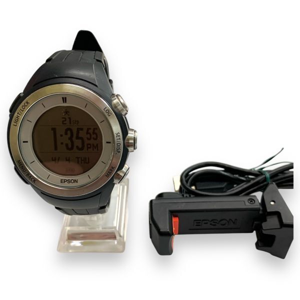 ■稼働品　SEIKO　EPSON　セイコーエプソン　GPSトレッキングギア　Wristable　GPS　MZ-500　トレッキング／ランニング/山登り　GPS腕時計_画像2