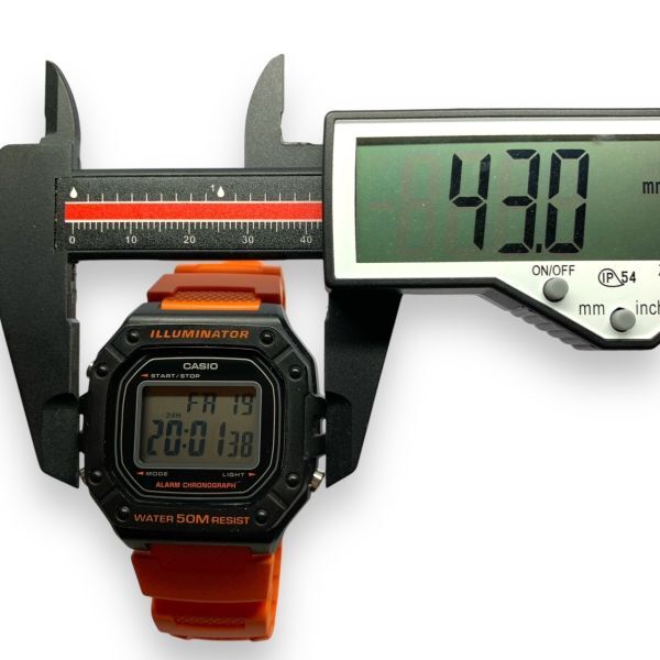 ■稼働品・極美品・良品 CASIO カシオ W-218H オレンジｘブラック デジタル文字盤 チープカシオ スクエア 腕時計の画像9