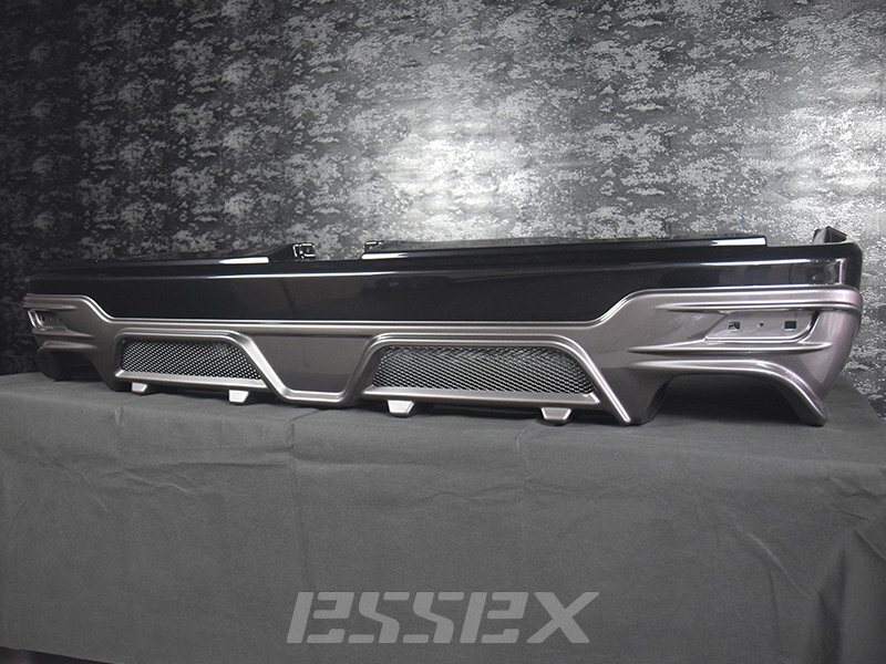 CRS ESSEX ナロー用 QUATTRO リアバンパー ABS製 ホワイトパール(070)×ブラック ハイエース 200系 2004年8月～ 1～6型 標準ボディの画像6