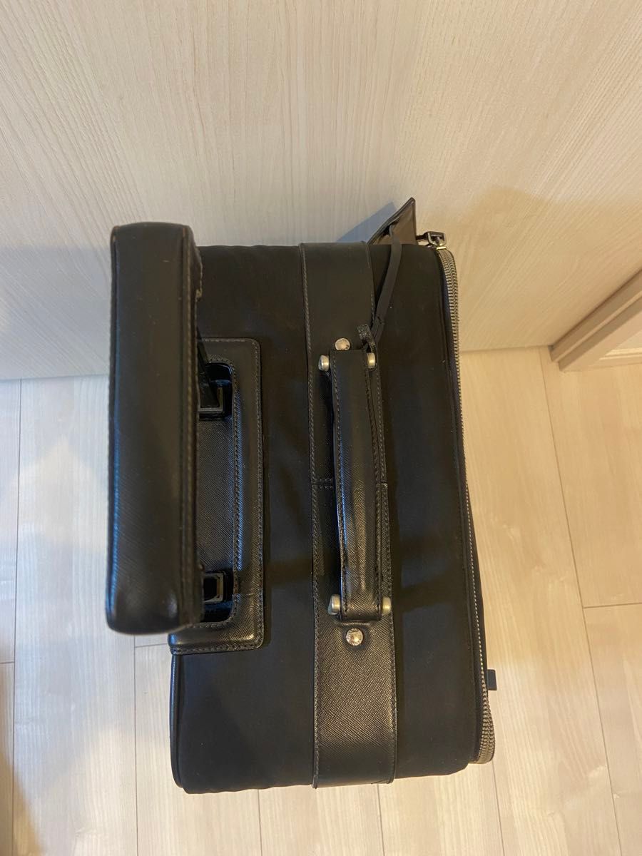 PRADA キャリーバッグ 三角ロゴ ナイロン ブラック　レザー　スーツケース