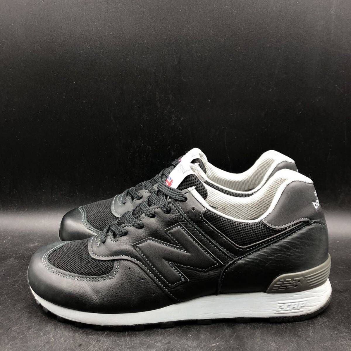 M2640 良品 英国製 NEW BALANCE ニューバランス M576 ローカット スニーカー メンズ US8.5 D 26.5cm相当 ブラック 黒 M576KCの画像4