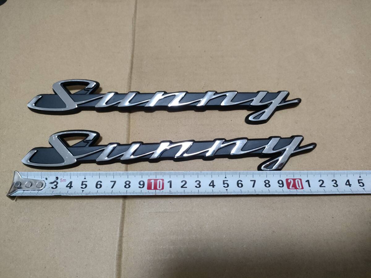 B310 サニー 新品 エンブレム ダットサン A型 日産 DATSUN TS SUNNY 2枚セット_画像5