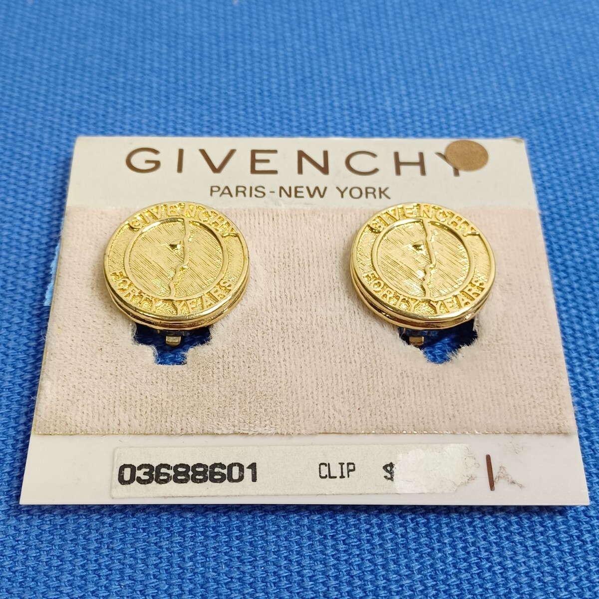 *GIVENCHY Givenchy Vintage earrings * Gold color * diameter approximately 2cm degree 