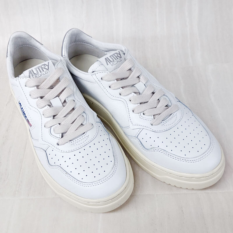 AUTRY auto Lee lady's sneakers AULWLL 05 40(26cm) white × silver Medalist low cut leather new goods parallel imported goods 