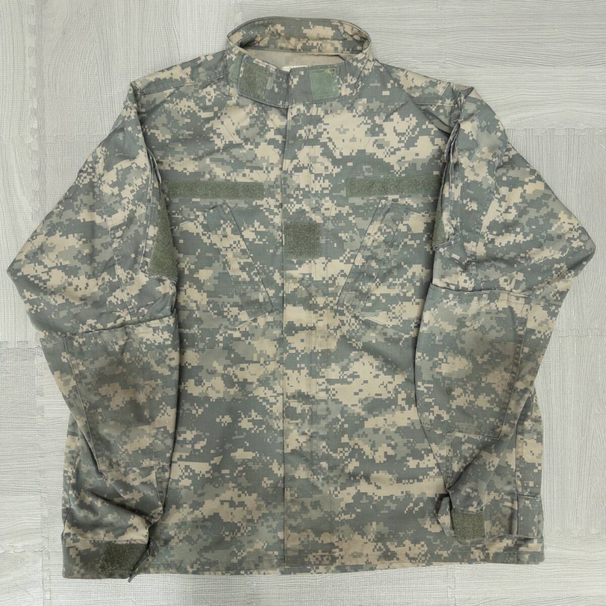 古着卸 現物まとめ売り BDU フィールドジャケット ミリタリー デジタルカモ 10枚セット(メンズM-L) アメリカ軍_画像2