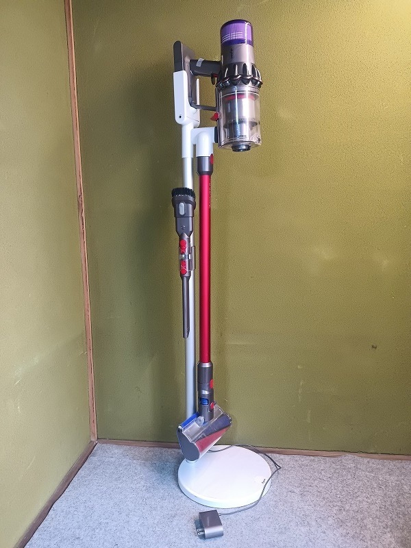 dyson v11 fluffy+ ダイソンSV14 コードレスクリーナー 純正スタンド付　動作不良　修理ベース ジャンク ■大阪