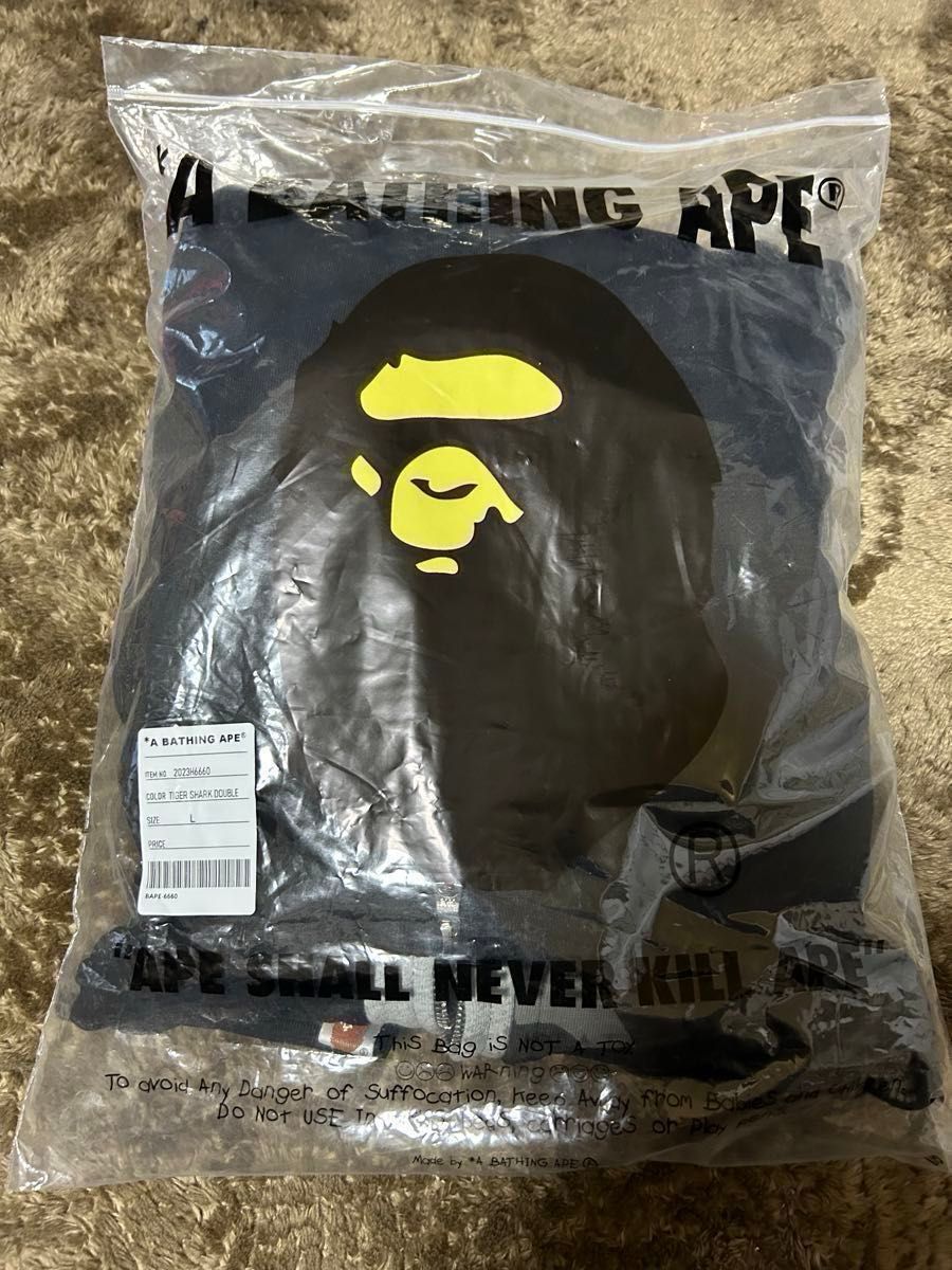 APE シャークパーカー ダブルフード タイガーシャーク カモ APE シャークパーカー ダブルフード タイガーシャーク カモ