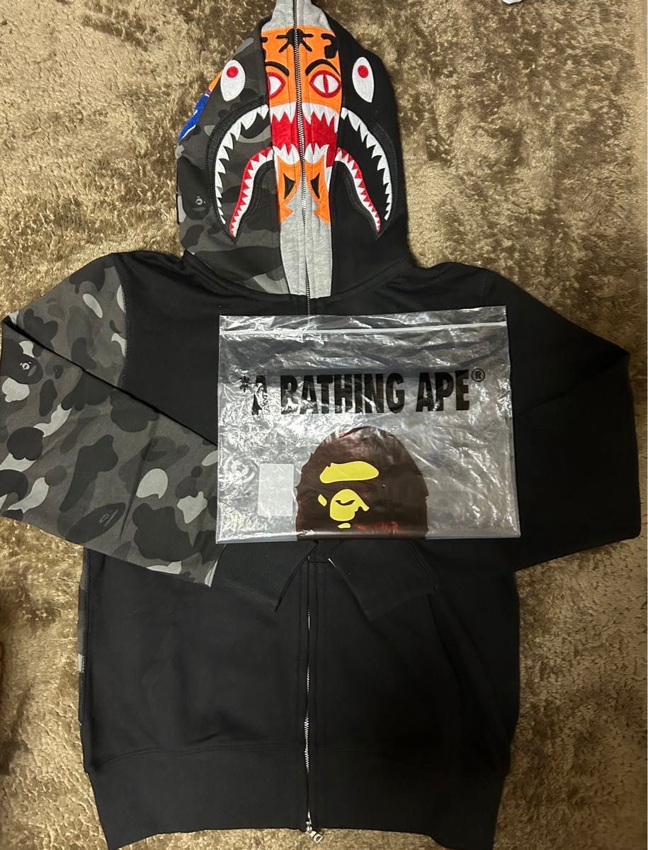 APE シャークパーカー ダブルフード タイガーシャーク カモ APE シャークパーカー ダブルフード タイガーシャーク カモ