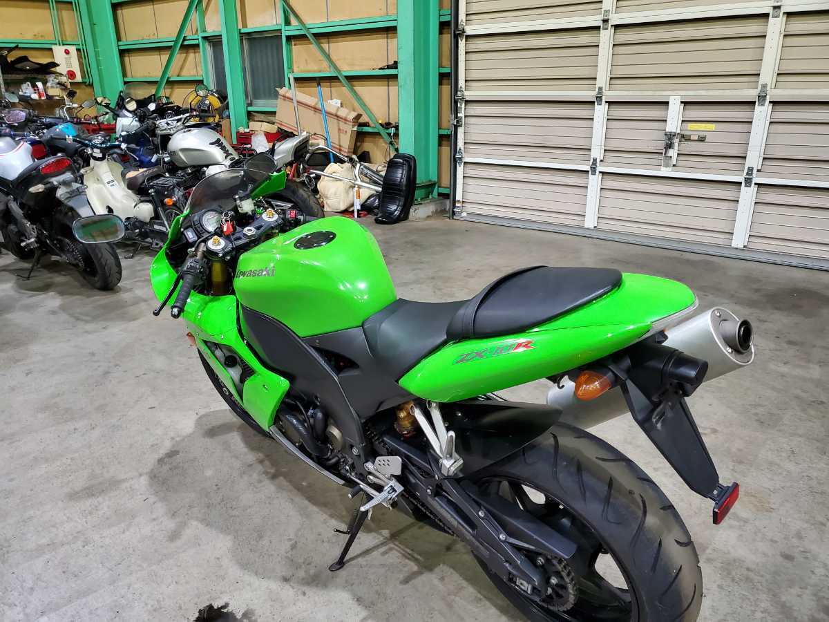 格安 ZX-10R C型 セル始動 49769ｋｍ 平成17年式 マレーシア 10R 車検R7年9月の画像5