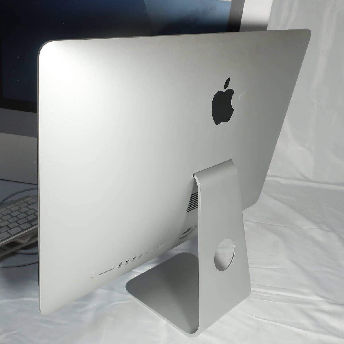 Apple iMac A1418 デスクトップ パソコン 2012年モデル 21.5インチ/型 キーボード マウス付属 アップル ジャンク PC/160サイズの画像3