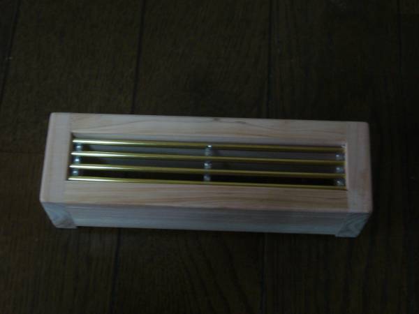 巣箱に設置するニホンミツバチ用逃去防止具（真鍮棒3㎜使用、隙間4.0㎜）3個セットの画像2