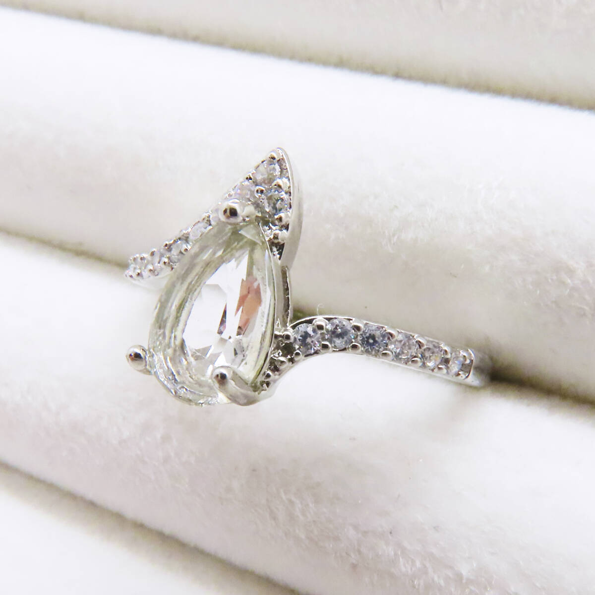新品 水晶 クリスタル ダイヤモンド 指輪 リング 925 シルバー 天然石 宝石_画像4