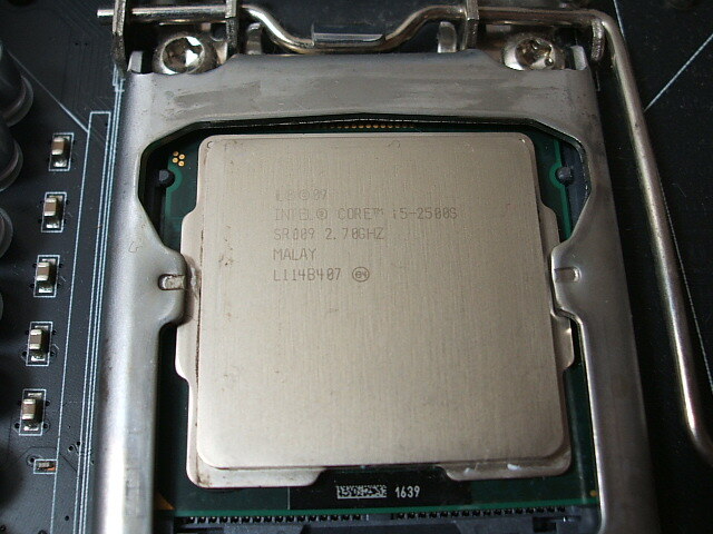 CPU付属 ASUS P8P67 REV3.1 ATXマザーボード Intel Core i5-2500S LGA1155 一応動作品 ジャンク 即決の画像6