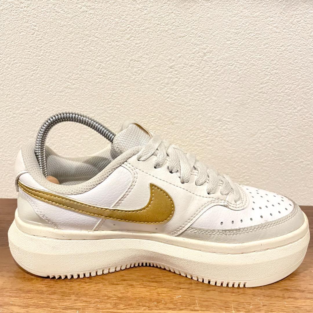 NIKE W COURT VISION ALTA ナイキ コート ビジョン アルタ ホワイトゴールド レディース DZ5394-100 ローカットスニーカー 22.5cmの画像5