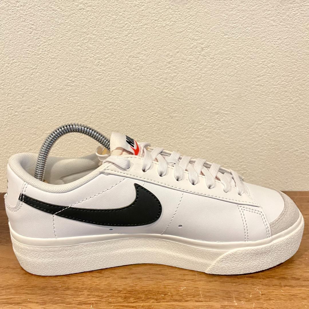 NIKE W BLAZER LOW PLATFORM ナイキ ブレーザー ロー プラットフォーム ホワイトブラック DJ0292-101 レディース 24cm 美品の画像5