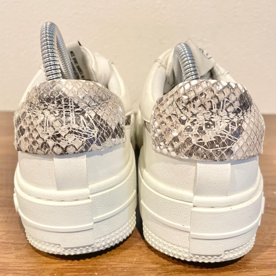 NIKE WMNS AIR FORCE 1 PIXEL SE ナイキ エア フォース ワン ピクセル パイソン CV8481-101 ローカットスニーカー 22.5cm の画像4