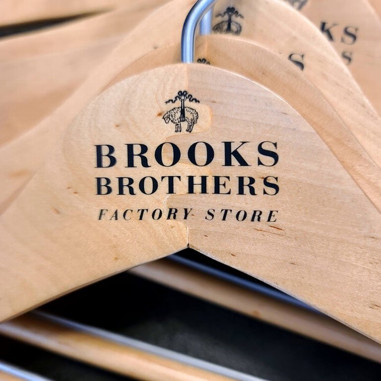 [ бесплатная доставка ] прекрасный товар * Brooks Brothers * легкий * из дерева вешалка ( контактный . дерево )* широкий примерно 47cm*8 шт. комплект outlet для Brooks Brothers