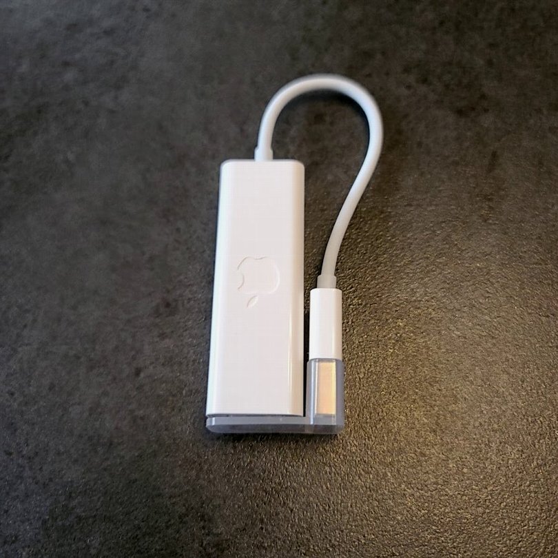 【送料無料】 Used Apple USB Ethernet アダプタA1277 アップル 純正 美品の画像2