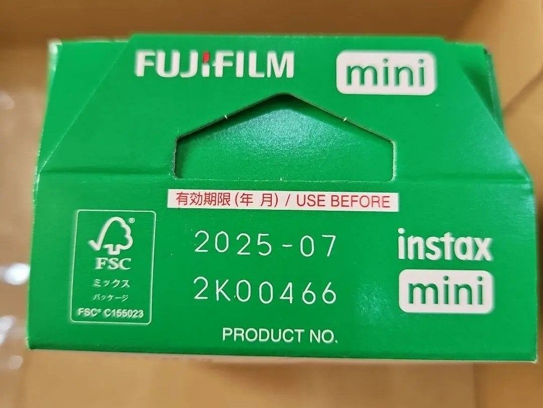 FUJIFILM instax mini チェキフィルム　20枚 2025年7月有効期限　ハメパチキーホルダー