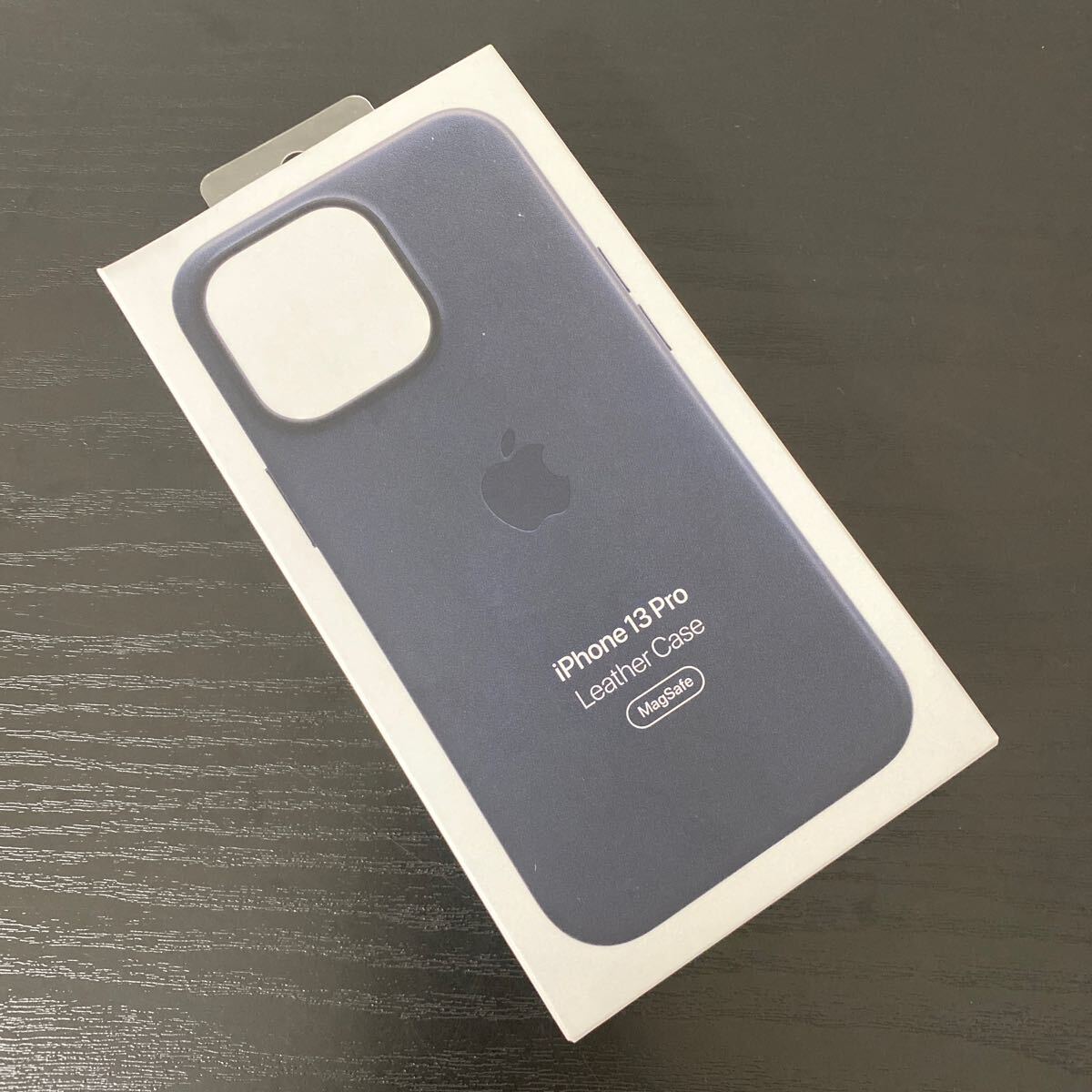 新品未開封☆アップル純正 MagSafe対応 iPhone 13 Pro 専用 レザーケース MM1H3FE/A ミッドナイト Midnight Appleの画像2