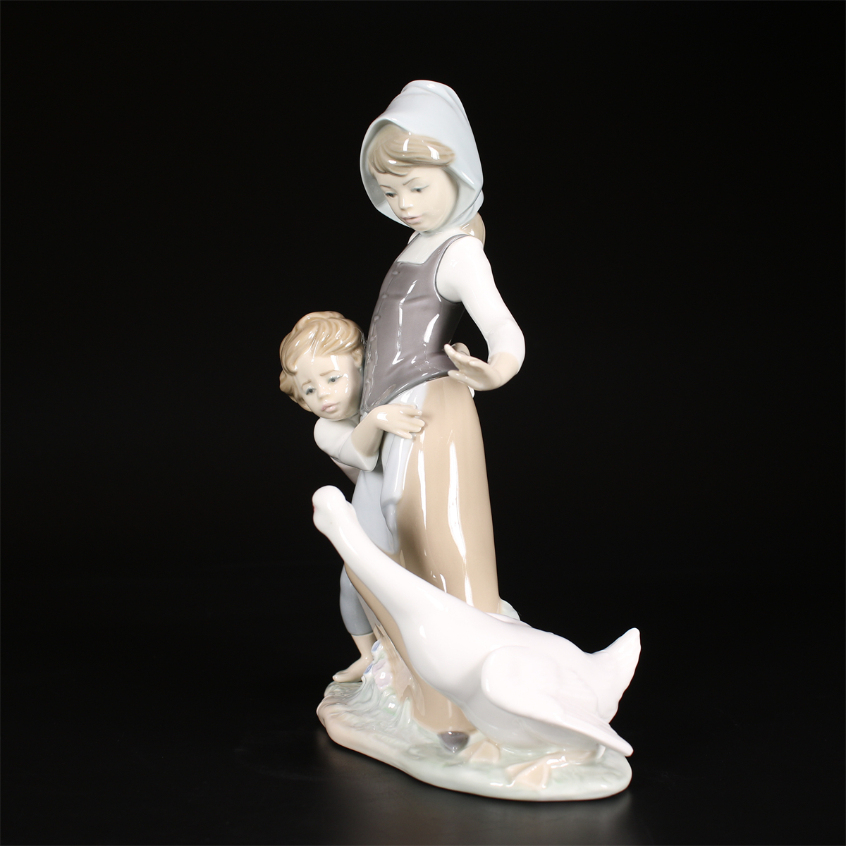 CE808 LLADRO 【リヤドロ】 磁器人形 美少女アヒル 置物 高25㎝／美品！ｚ_画像5