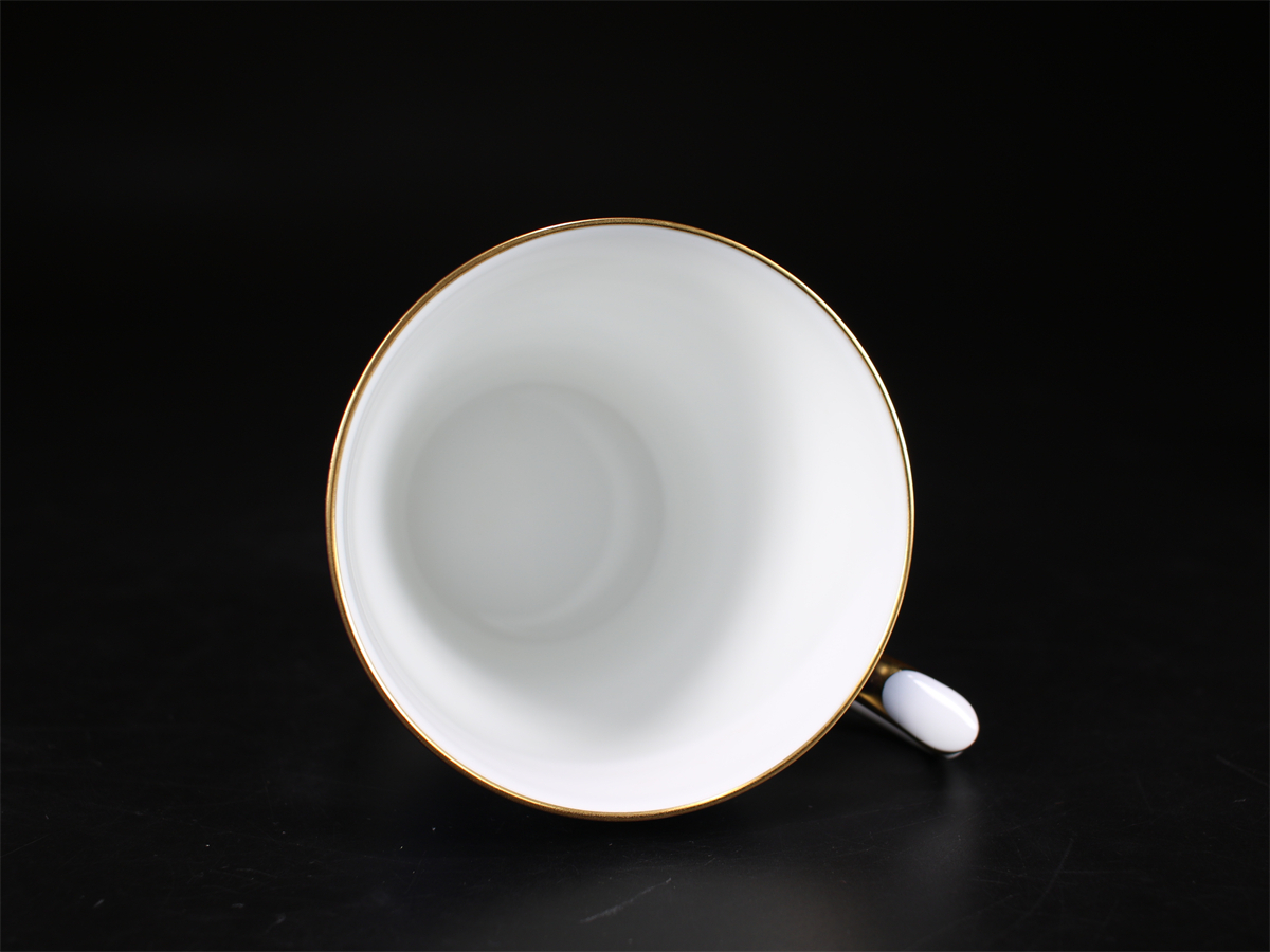 CE877 【OKURA】 大倉陶園 ティーカップ 皿 2種 2点セット／美品！ｈの画像4