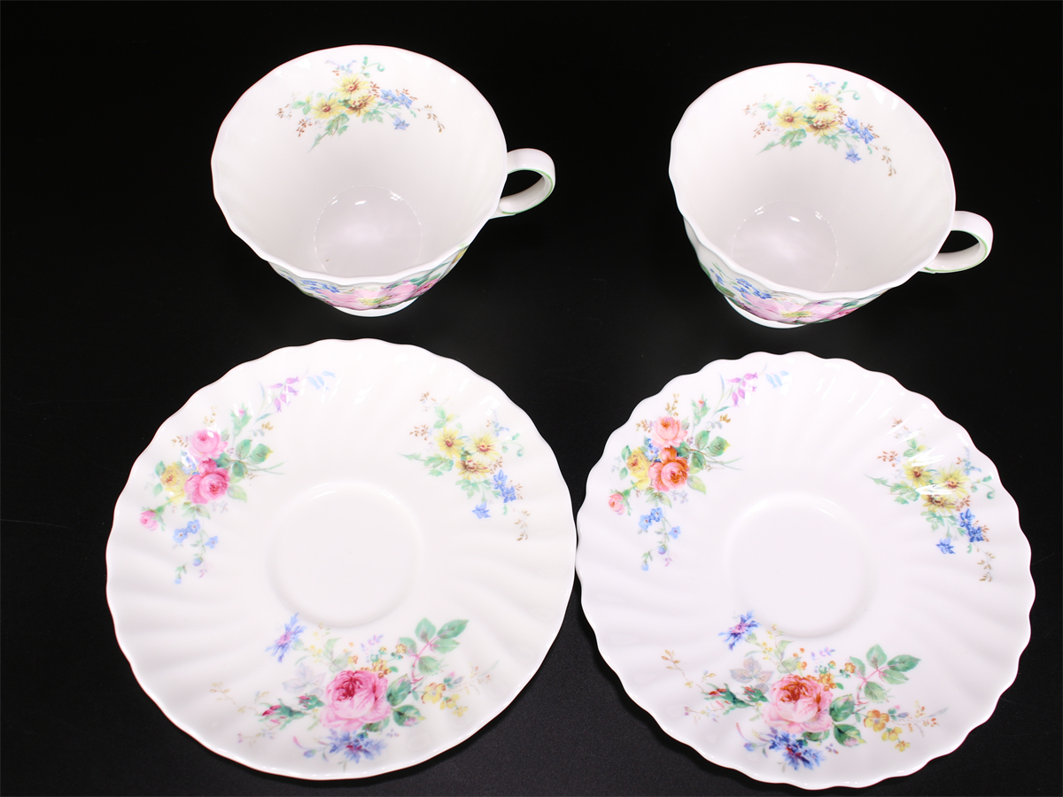 CE935 Royal Doulton 【ロイヤルドルトン】 カップ＆ソーサー 2組 4点セット／美品！ｈの画像4