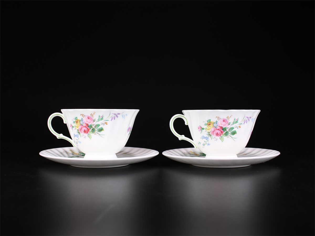 CF009 Royal Doulton 【ロイヤルドルトン】 カップ＆ソーサー 2組 4点セット／箱付美品！ｈ_画像8