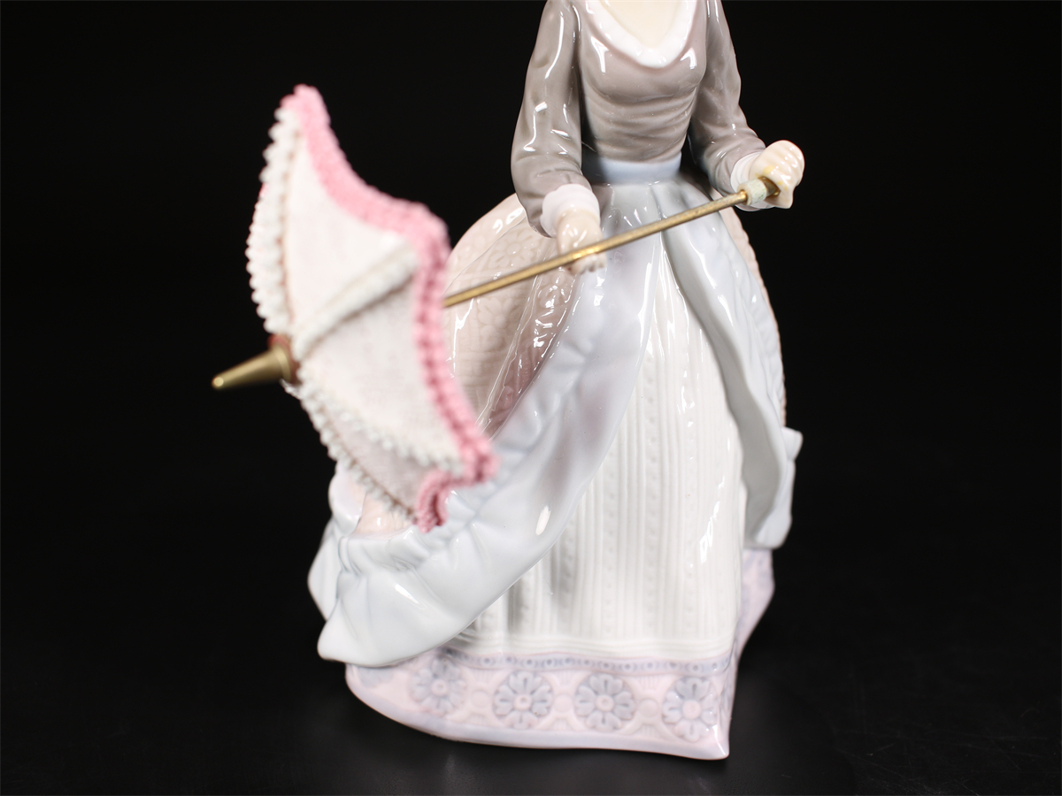 CE822 LLADRO 【リヤドロ】 磁器人形 傘美少女 置物 高19.5㎝／美品！ｚの画像10