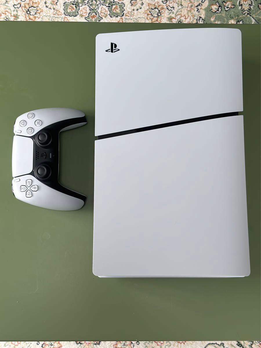 美品PS5 Slim本体 プレイステーション5 CFI-2000A01ディスク 美品PS5 Slim本体 プレイステーション5 CFI-2000A01ディスク