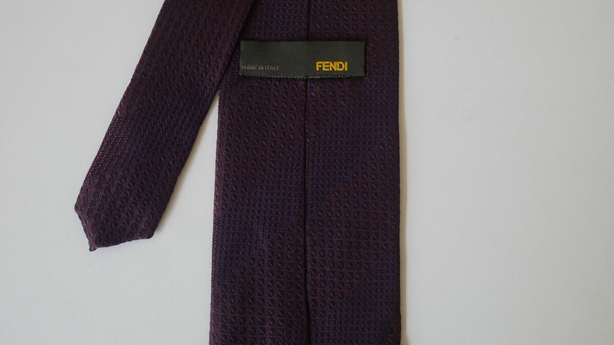 未使用に近い【FENDI フェンディ】USED ブランドネクタイ/m44-FG-6-10-2_画像3