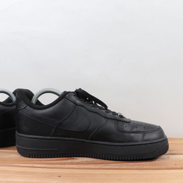 z1490 ナイキ エアフォース1 US7.5 25.5cm/黒 ブラック NIKE AIRFORCE1 AF1 LOW メンズ スニーカー 中古_画像5