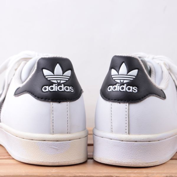 z2055 アディダス スーパースター US9 1/2 27.5cm/白 ホワイト 黒 ブラック adidas SUPERSTAR メンズ スニーカー 中古_画像4