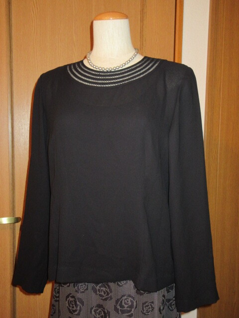 C)# made in Japan brand goods #[ Tokyo sowa-ruSOIR BENIR]# black georgette / poly- #. fastener &. origin 5 step race # formal blouse #